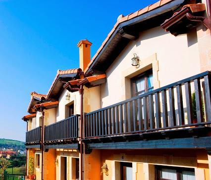 Apartamentos Santillana del Mar Exterior foto