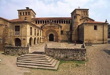 Apartamentos Santillana del Mar Exterior foto